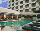 Отель Holiday Inn Bangkok 4*. Бассейн