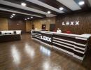 Отель "Lexx" (Лекс). Ресепшен отеля