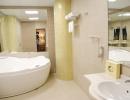 Отель "Аванта" . Двухместный двухкомнатный номер «Люкс», Ванная комната.